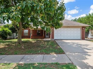 1816 SE 15th St, Moore, OK 73160