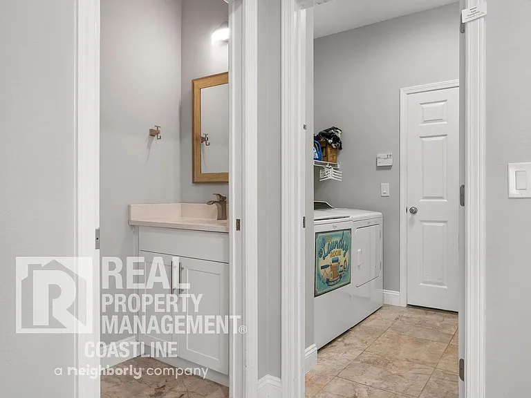 2585 Hobblebrush Dr — Photo 16