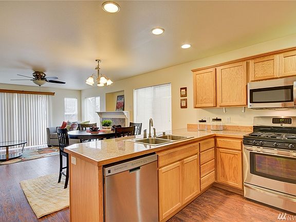 5th image of 42 SW Eston Ct