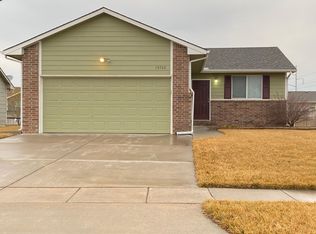 13722 W Kiwi St, Wichita, KS 67235