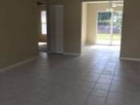 4th image of 244 Broward Ave #244