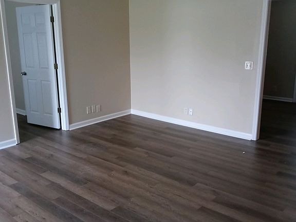 5th image of 118 Heathrow Dr