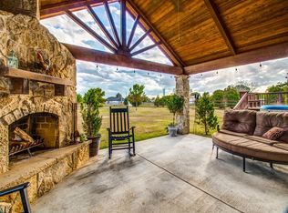 525 Meadow Dr, McKinney, TX 75069