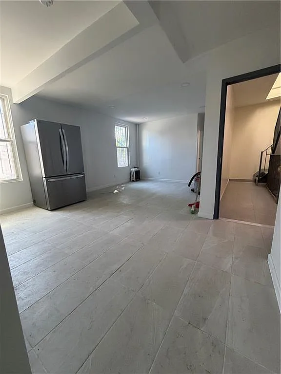 4 bed, 1.0 bath, 950 sqft, $3,650 — Photo 2