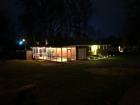 2nd image of 4813 Sarasota Dr