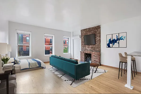 Rented by Douglas Elliman | media 17