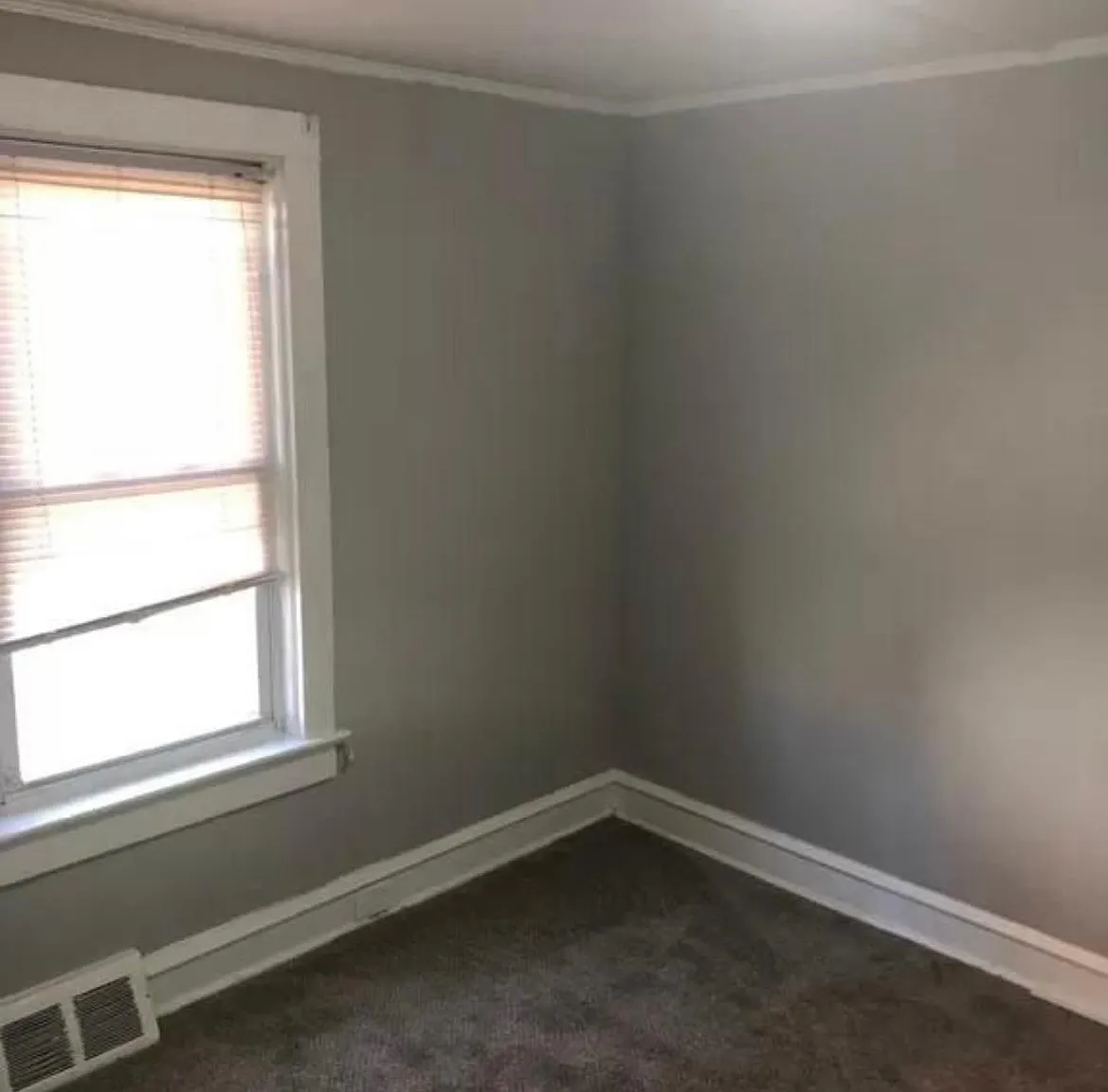 3 bed, 1088 sqft, $1,800 — Photo 2