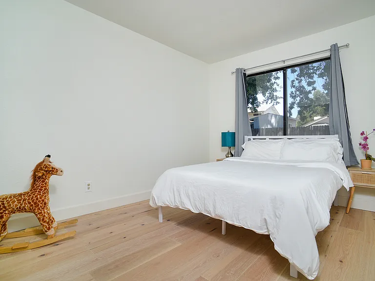 489 Cool Wind Way — Photo 15