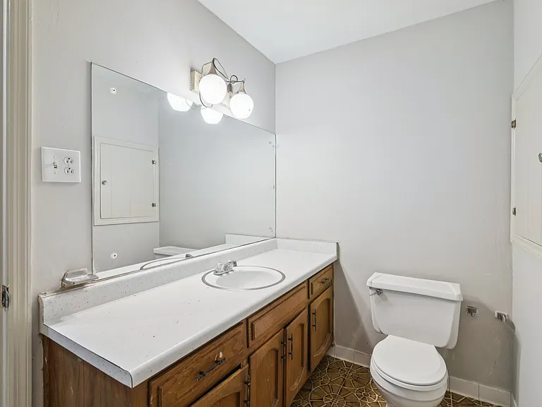 2600 Lantern Ln — Photo 17