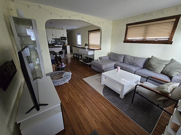 Open layout living, dining and kitchen space.