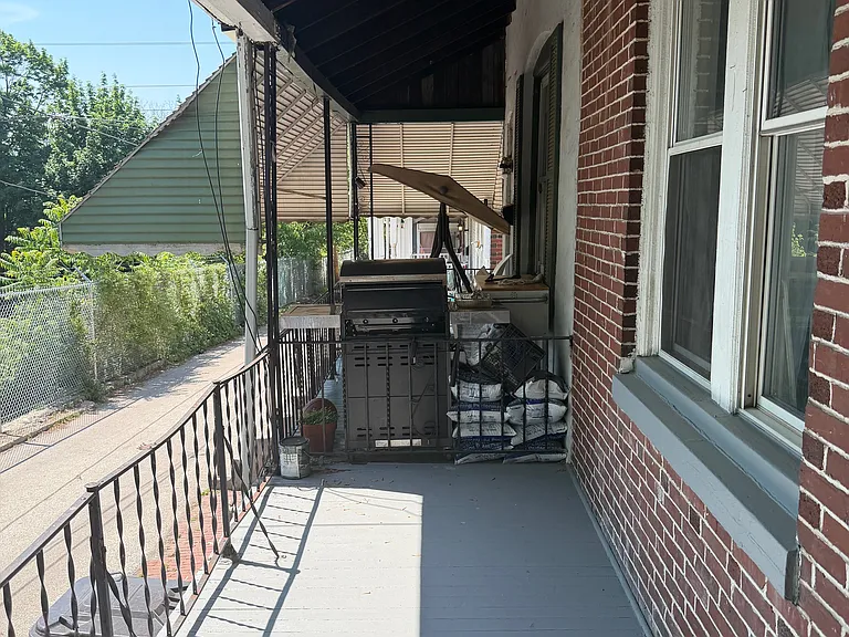 119 Pearl St #1 — Photo 2