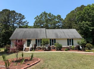 78 Tally Ho Dr, Selma, NC 27576