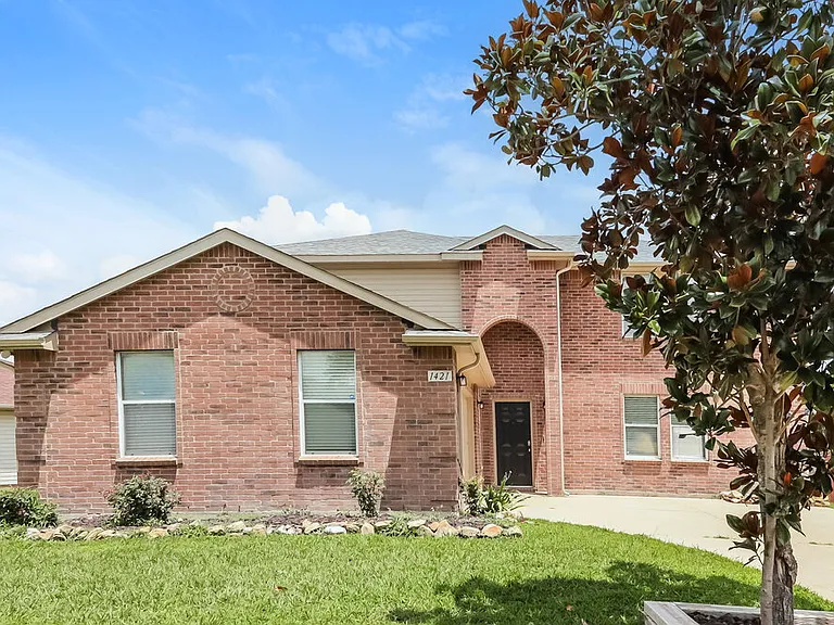1421 Nimitz Way — Photo 1
