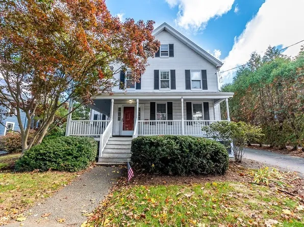 118 Mount Vernon St, Dedham, MA 02026