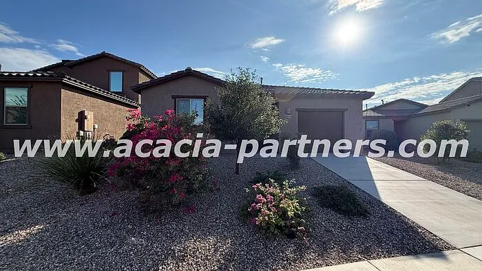 4916 E Scenic Peak Way