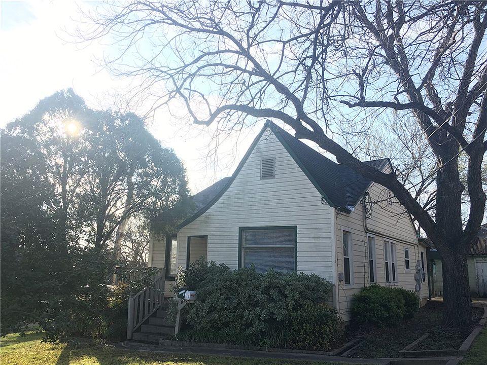 1st image of 2807 E 22nd St Unit A
