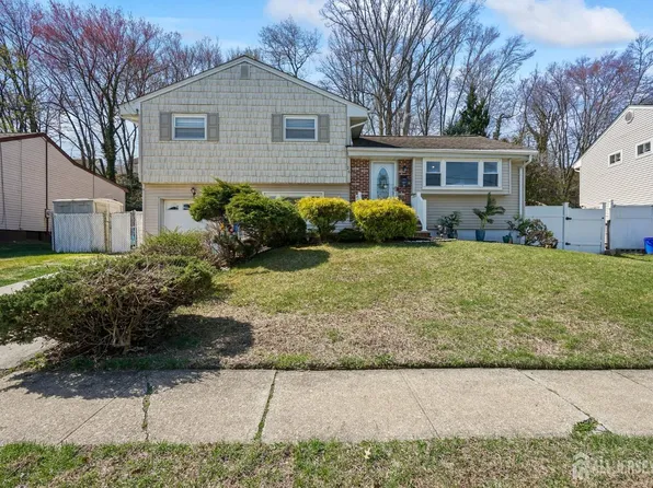 26 Venus Rd, South Amboy, NJ 08879