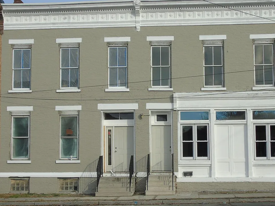 130 Adams St #1