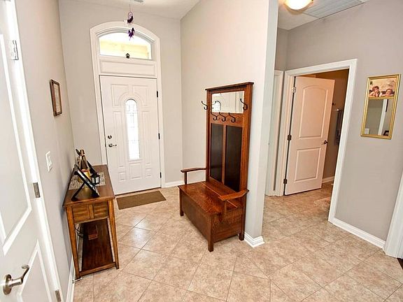 3rd image of 3840 Barrington Ln