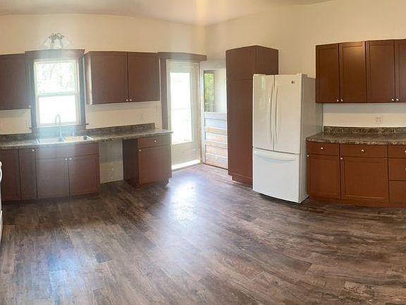 2nd image of 409 N Jefferson St