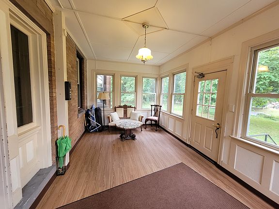 3rd image of 1456 Pennington Rd APT 3