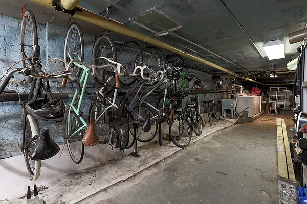 Sold by Ideal Properties Group | media 14