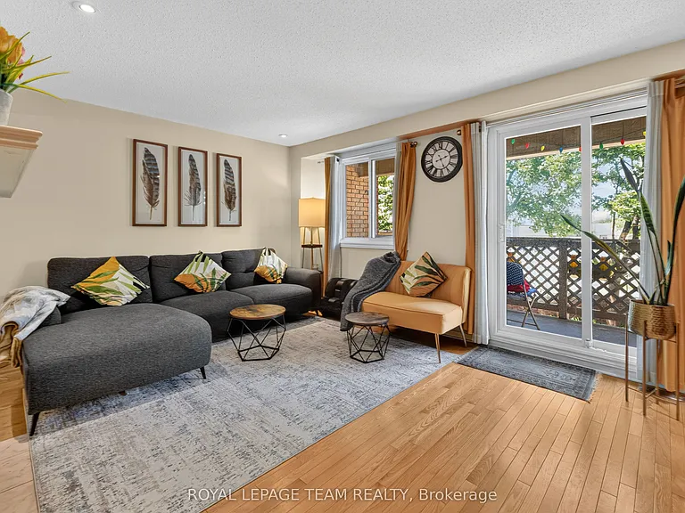 2086 Carling Ave — Photo 16