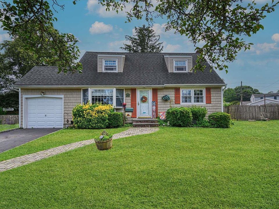 1st image of 107 Devonshire Drive