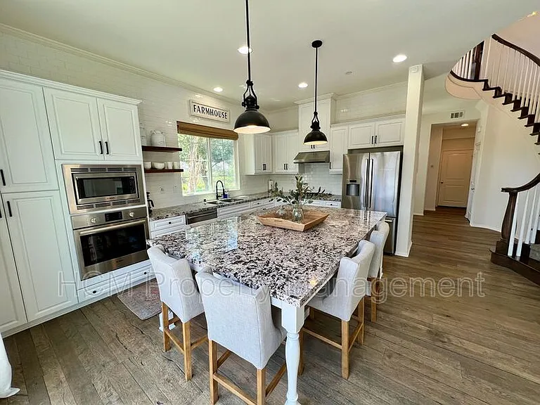 33 Maduro St — Photo 6