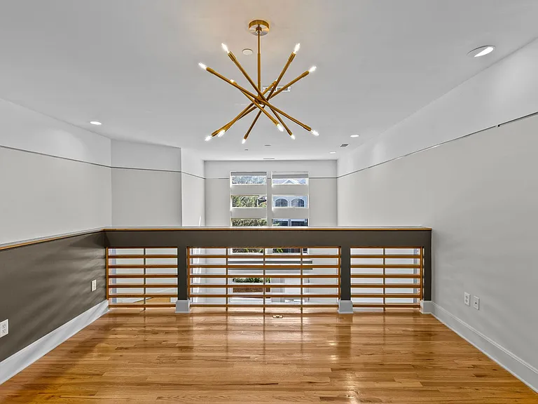 420 Queens Rd #7 — Photo 29