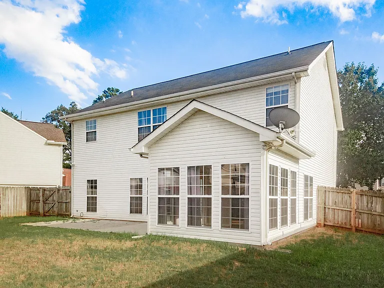 125 Cloverwood Dr SW — Photo 28