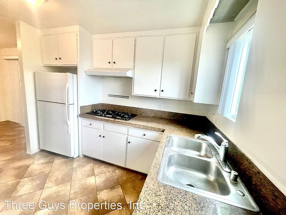 1st image of 4670 Orchard Ave