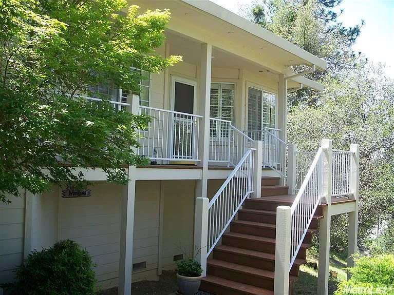 17976 Black Forest Ln photo 1