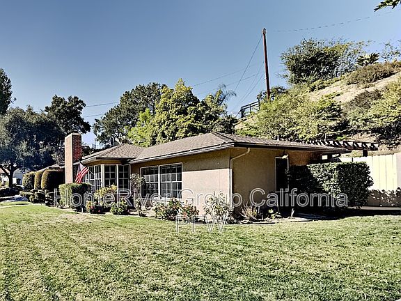 2nd image of 2431 Sleepy Hollow Dr