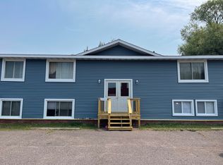 514 5th St APT 1, Calumet, MI 49913