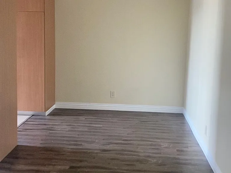 930 N Louise St #106 — Photo 5