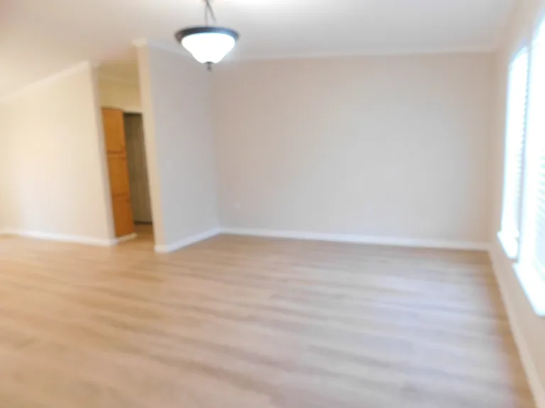 200 Columbia St — Photo 13