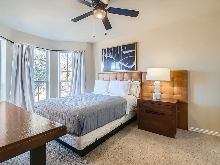 1880 Woodchase Dr — Photo 11