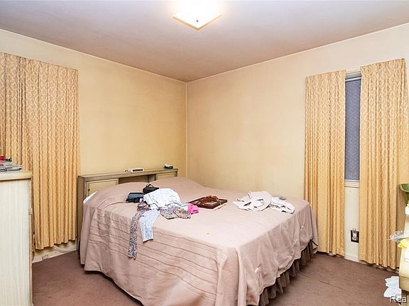 1024 Lee Street Master.jpg