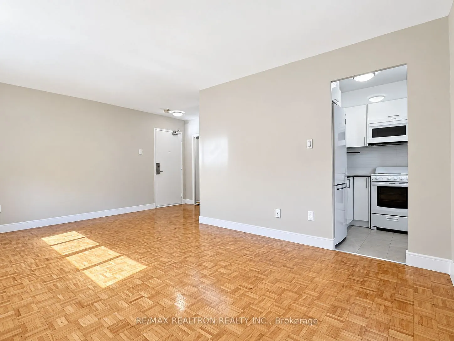 Studio, $1,750 — Photo 4