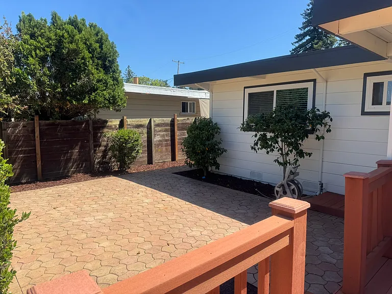 4221 Ruthelma Ave — Photo 16