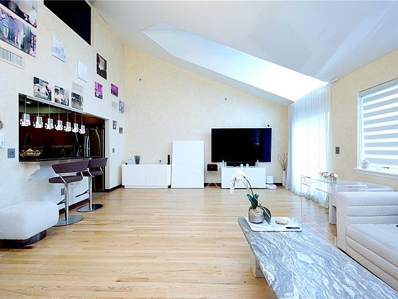 3rd image of 1950 Bergen Ave APT 3D