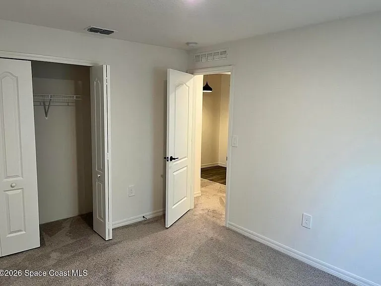 271 Wendover Rd SW — Photo 14