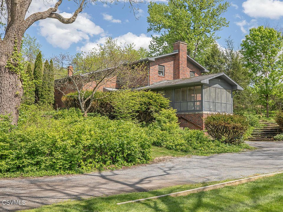 1st image of 413 Pheasant Ridge Rd
