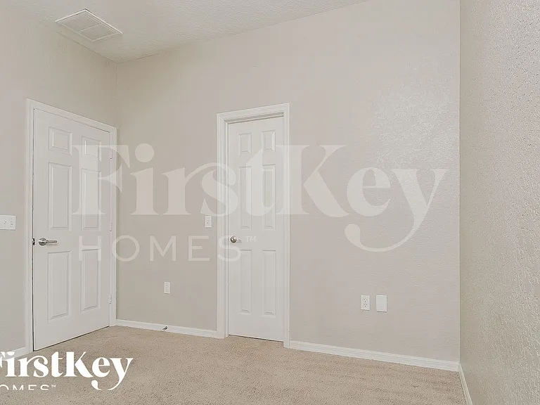 10611 Carloway Hills Dr — Photo 15