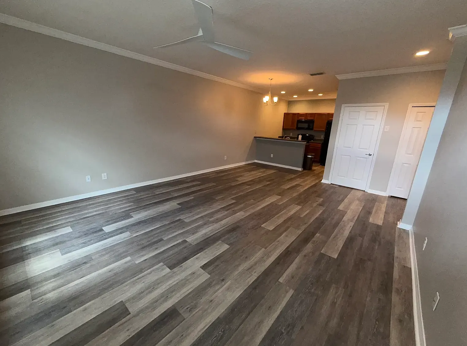2 bed, 1056 sqft, $1,450 — Photo 4