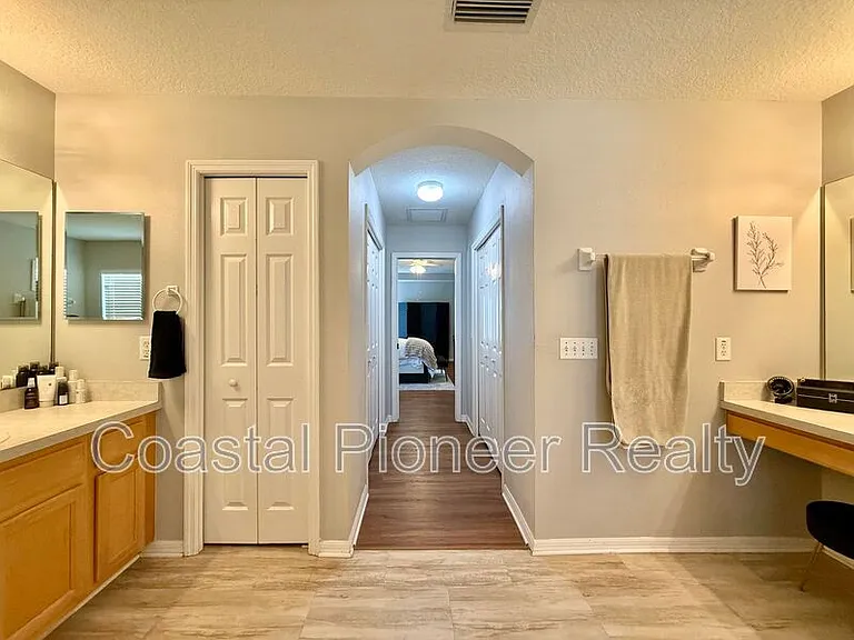 11113 Avery Oaks Dr — Photo 31