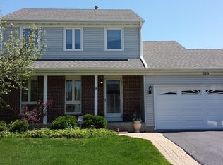 213 Hackberry Dr, Streamwood, IL