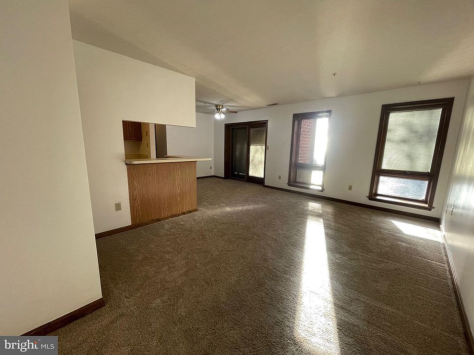 1st image of 44790 Locust Ridge Ct Unit 840-4B