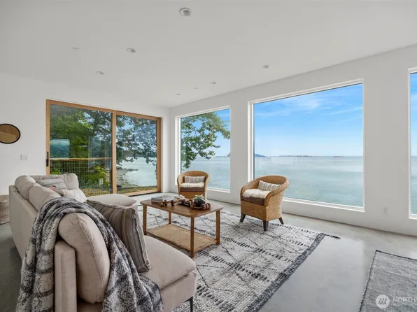 4869 Mercer Road, Bow, WA 98232